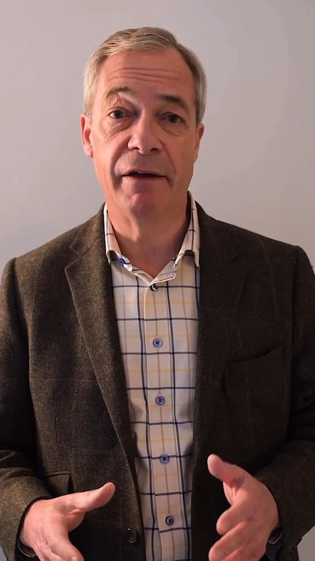 स्टारमरची निवडणूक ‘मृत्यूची दरी’: मेच्या स्थानिक निवडणुकीत फॅरेज आणि ग्रीन्सची शेकडो जागांवर नजर