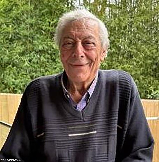 निरपराध आजोबा ख्रिस बगसरियान यांना चुकीच्या ओळखीच्या खोडसाळ प्रकरणात क्रूर मृत्यूपूर्वी कथितपणे अत्याचार करण्यात आले.