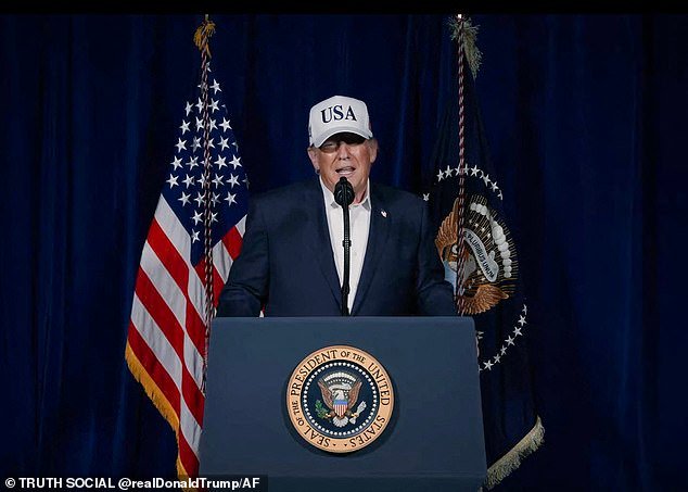 ट्रम्प यांनी बढाई मारली की अमेरिकेने 48 इराणी नेत्यांना “एकाच झटक्याने” संपवले आणि 9 जहाजे बुडाली कारण त्यांनी चर्चा सुरू करण्यास “सहमती” दिली.