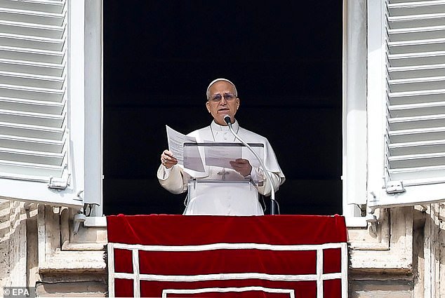 ट्रम्प यांनी इराण युद्धावर मौन भंग केल्याने पोपने त्यांना इशारा दिला