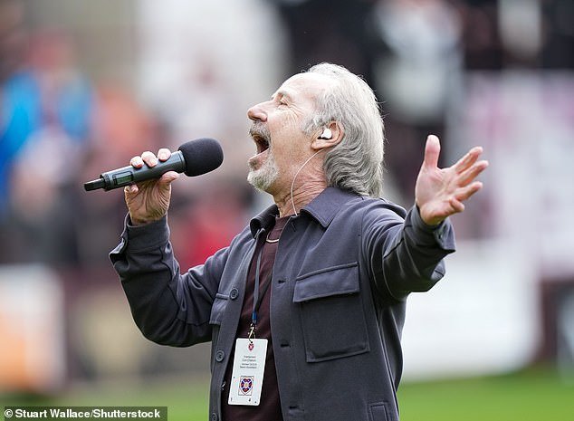 टायनेकॅसलने रिडेम्पशनसाठी एक शॉट सेट केल्यामुळे ग्लोरिअस हार्ट्स सर्व योग्य नोट्स मारत आहेत