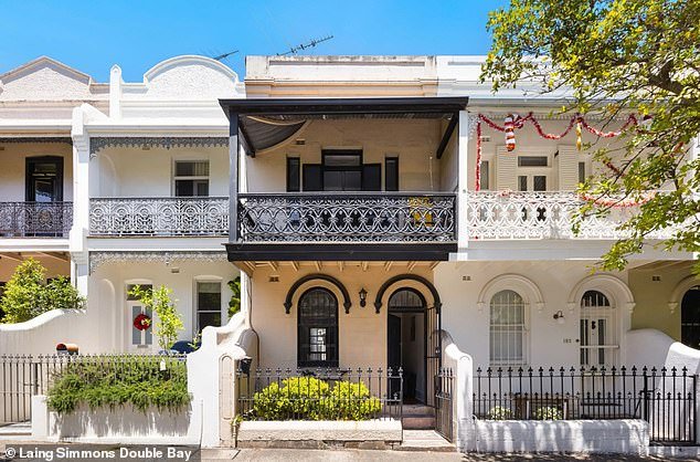 बुमर्सना ते सोपे होते याचा पुरावा: फोटो ऑस्ट्रेलियाच्या प्रॉपर्टी मार्केटबद्दल चिंताजनक सत्य प्रकट करतो