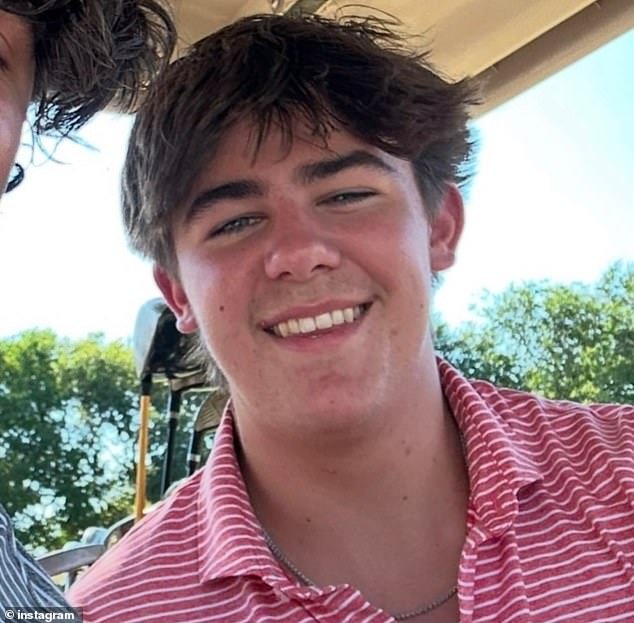 तीन लोकांचा मृत्यू झालेल्या ऑस्टिन दहशतवादी हल्ल्यातील पहिल्या गोळीबारातील बळीचे नाव एका व्यथित कुटुंबाने दिले आहे