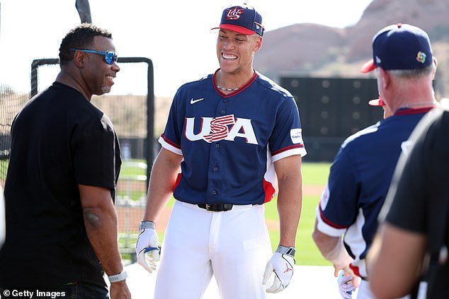 वर्ल्ड बेसबॉल क्लासिकच्या आधी यूएस टीममेट्सना ‘सर्वात वाईट भाषण’ केल्याबद्दल यांकीस स्टार ॲरॉन जजला चाहत्यांनी ट्रोल केले