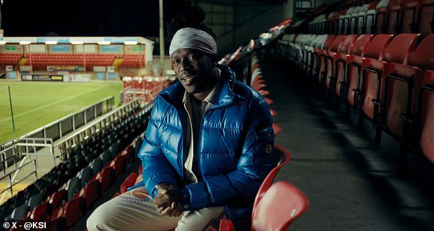 केएसआयने नॉन-लीग फुटबॉल क्लब विकत घेतला: ब्रिटनच्या गॉट टॅलेंट न्यायाधीशांनी ‘अकल्पनीय’ करण्याचे वचन दिले आणि माजी ईएफएलची बाजू प्रीमियर लीगमध्ये नेली