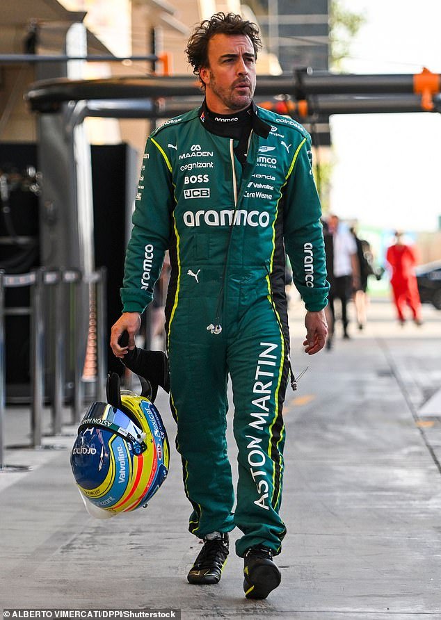 ऑस्ट्रेलियन ग्रांप्री मध्ये एक लाजिरवाणी परिस्थिती दिसली कारण F1 च्या सर्वात मोठ्या संघांपैकी एक ‘फक्त काही लॅप्स करू शकला’ कारण त्यांची कार एक आपत्ती होती.