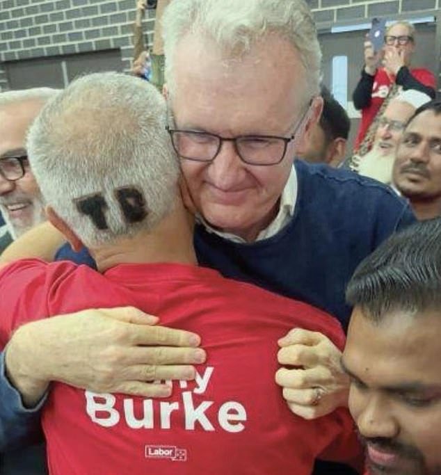 मायकेलिया कॅशने ISIS ब्राइड्स सागाच्या केंद्रस्थानी असलेल्या उपनगरातील डॉक्टरांवर हल्ला केला — आणि संसदीय विशेषाधिकाराच्या संरक्षणाखाली एक भयानक स्फोट घडवून आणला