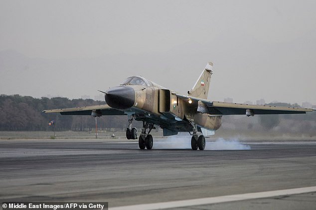 अहवाल: कतारी विमानांनी त्यांना बाहेर काढण्यापूर्वी इराणी युद्ध विमाने 10,000 सैनिक असलेल्या अमेरिकन तळावर बॉम्बफेक करण्यापासून दोन मिनिटे दूर होती.