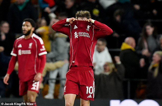 नाव: प्रीमियर लीगची बाजू चॅम्पियन्स लीग पात्रता गमावण्याची शक्यता आहे कारण ऑप्टा सुपर कॉम्प्युटरने टॉप-फाइव्ह लढाईत आणखी एका मोठ्या वळणानंतर भाकीत केले आहे