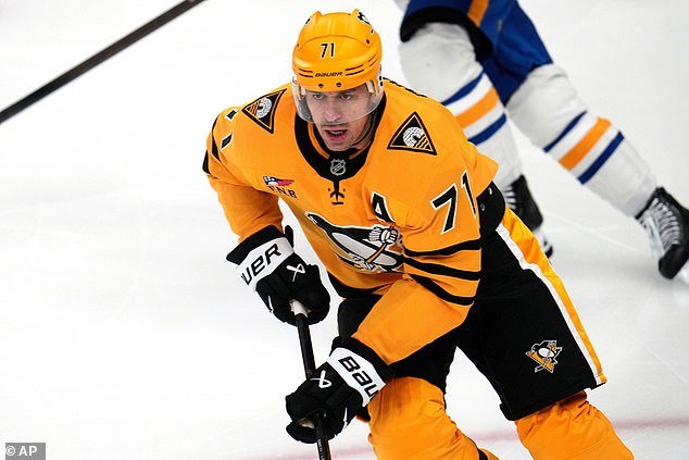 निराश पेंग्विन स्टार इव्हगेनी माल्किनला प्रतिस्पर्ध्यावर लाठी हल्ल्यात ‘फुल पॉल बन्यान’ जाण्यासाठी बाहेर काढले