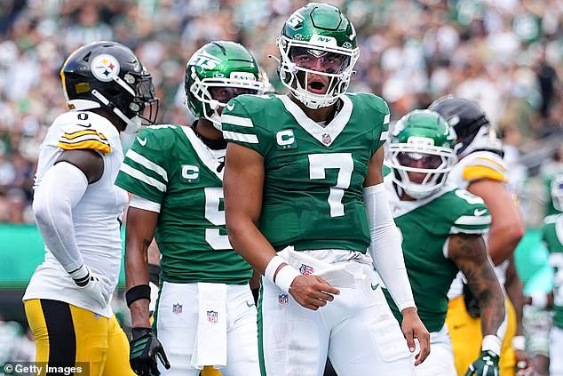 प्रकट: ॲरॉन ग्लेनने सुरुवातीची स्थिती पुन्हा तयार करण्याची योजना आखल्याने न्यूयॉर्क जेट्सने दोन क्वार्टरबॅकवर स्वाक्षरी करण्याची धाडसी योजना