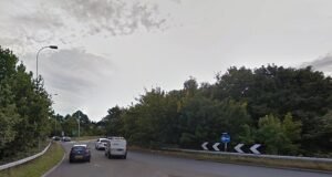 पहाटेच्या सुमारास कारने धडक दिल्याने 7 वर्षाच्या मुलाचा मृत्यू झाल्याची शोकांतिका