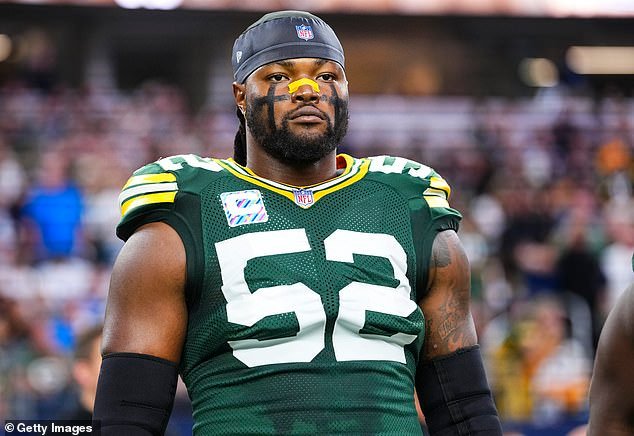 ग्रीन बे पॅकर्सने स्टार डिफेंडरला डॅलस काउबॉयमध्ये व्यापार करण्यास सहमती दर्शविली आहे … त्याने विदाई संदेश पोस्ट केल्यानंतर आणि त्याला हॅक केल्याचा दावा केल्यानंतर काही दिवसांनी