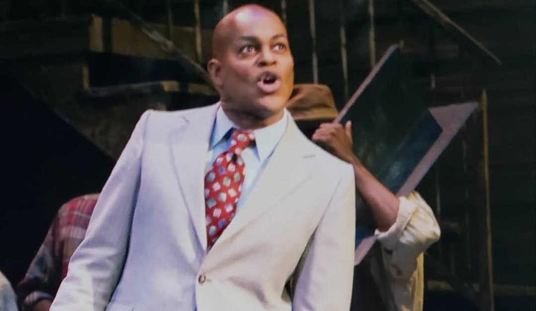 कॅलिफोर्नियामध्ये एका ग्रॅमी नामांकित गायिकेची चाकूने भोसकून हत्या करण्यात आली आहे