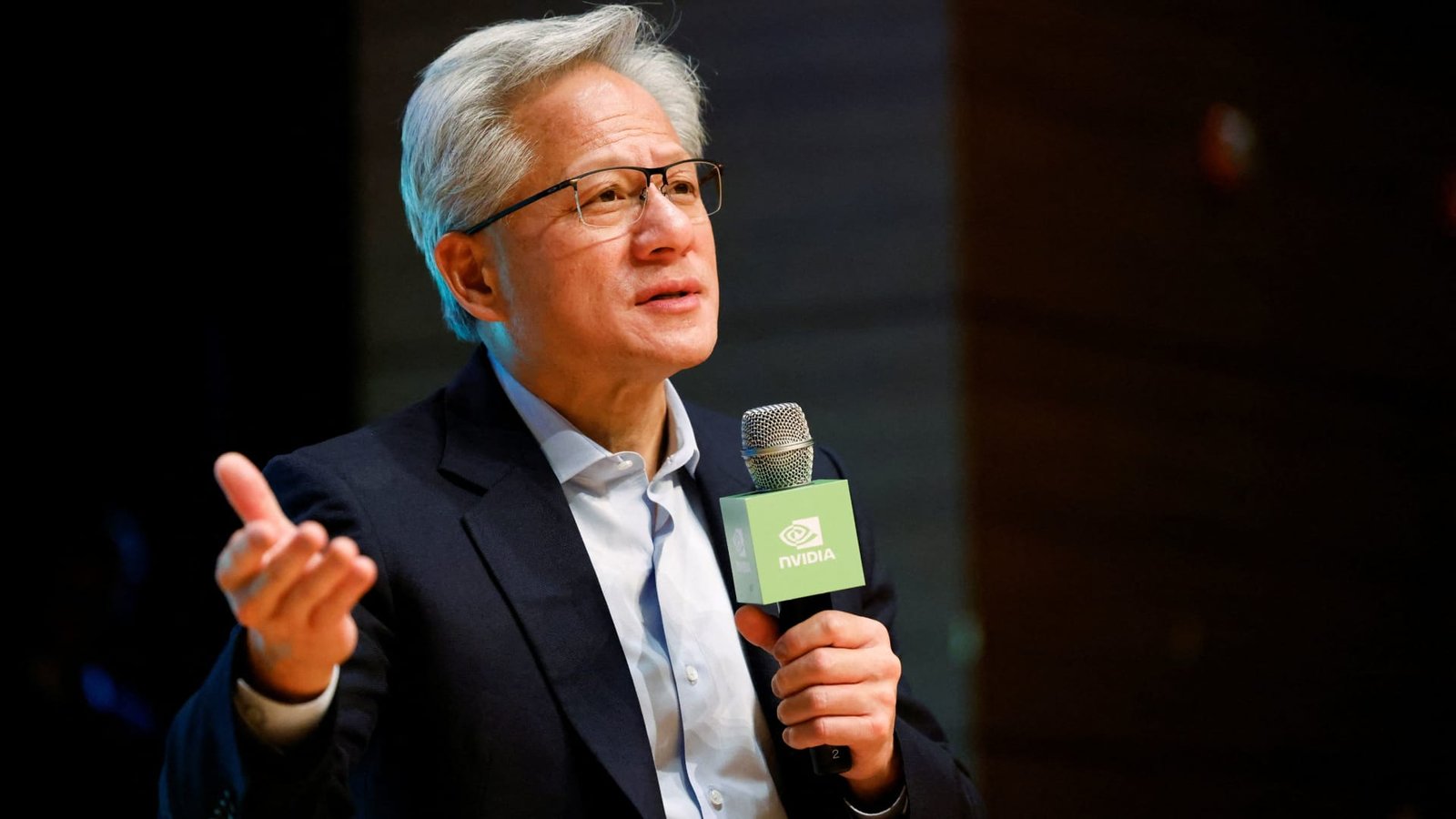 एआय ट्रेडिंग उन्माद एक ‘सद्गुणी’ चक्राद्वारे चालवलेला दिसत आहे