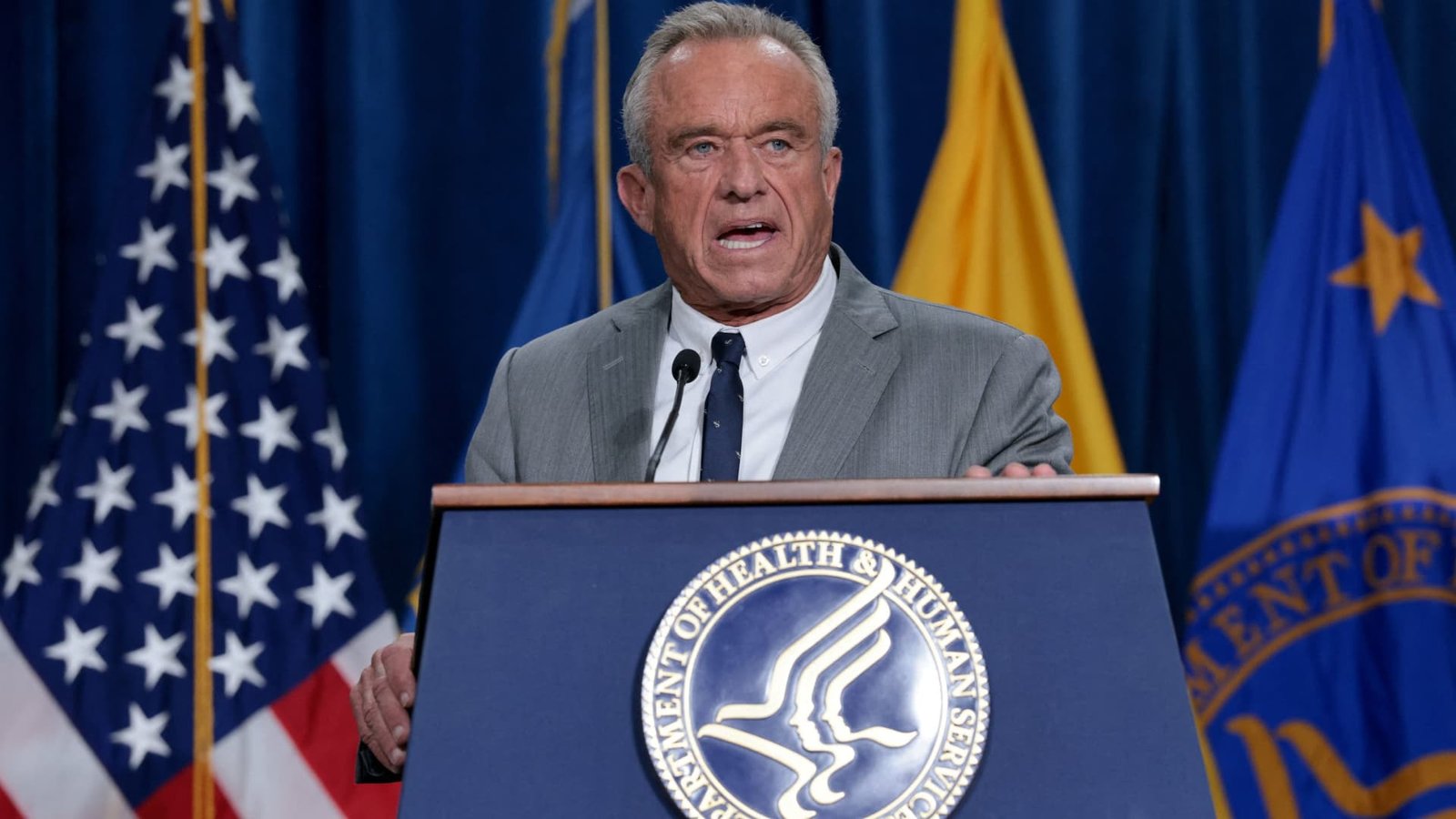 केनेडी यांनी ट्रम्प ग्लायफोसेट आदेशाचा बचाव केला; महास्फोट होतो