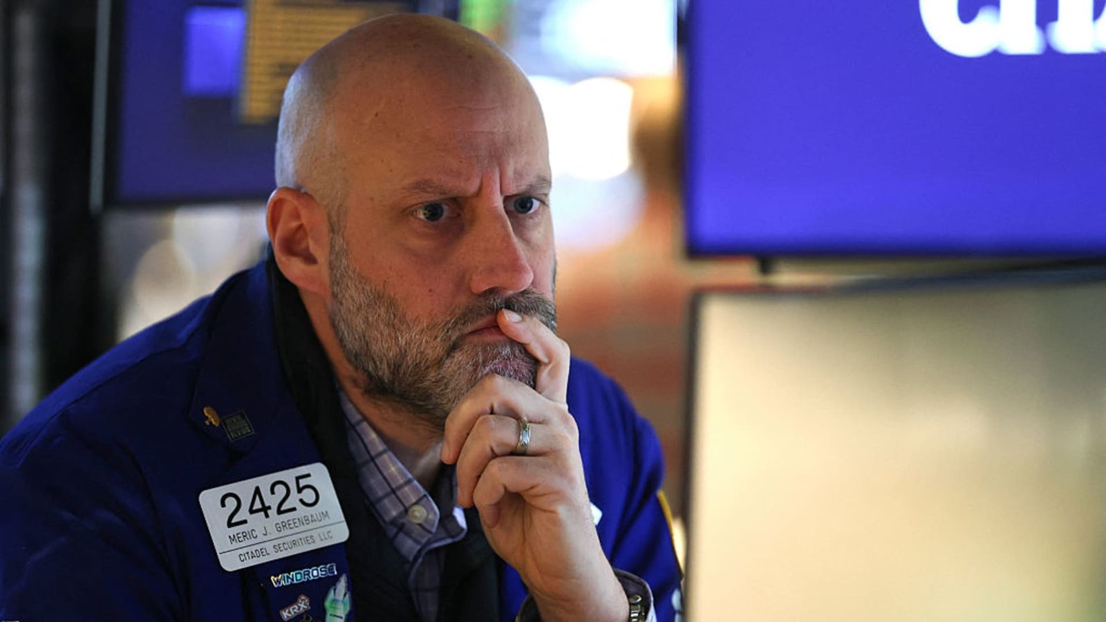 गुंतवणूकदार अधिक विलंबित डेटाची वाट पाहत आहेत