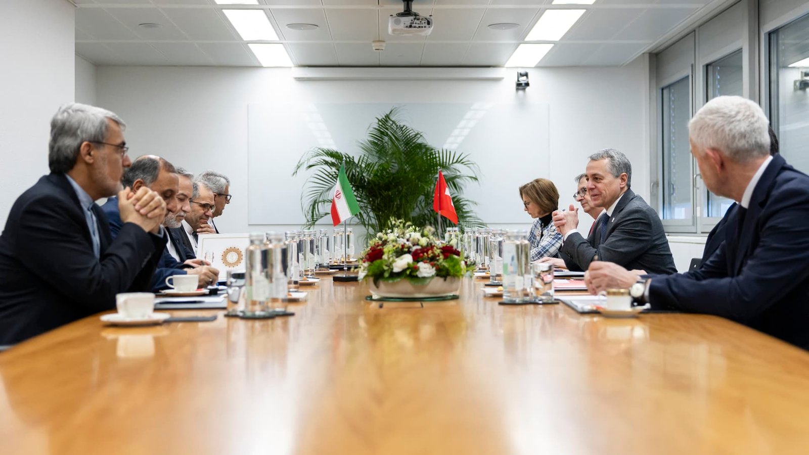 इराण-अमेरिका चर्चा आणि युक्रेन-रशिया चर्चेवर लक्ष केंद्रित करा – प्रगती दृष्टीक्षेपात आहे?