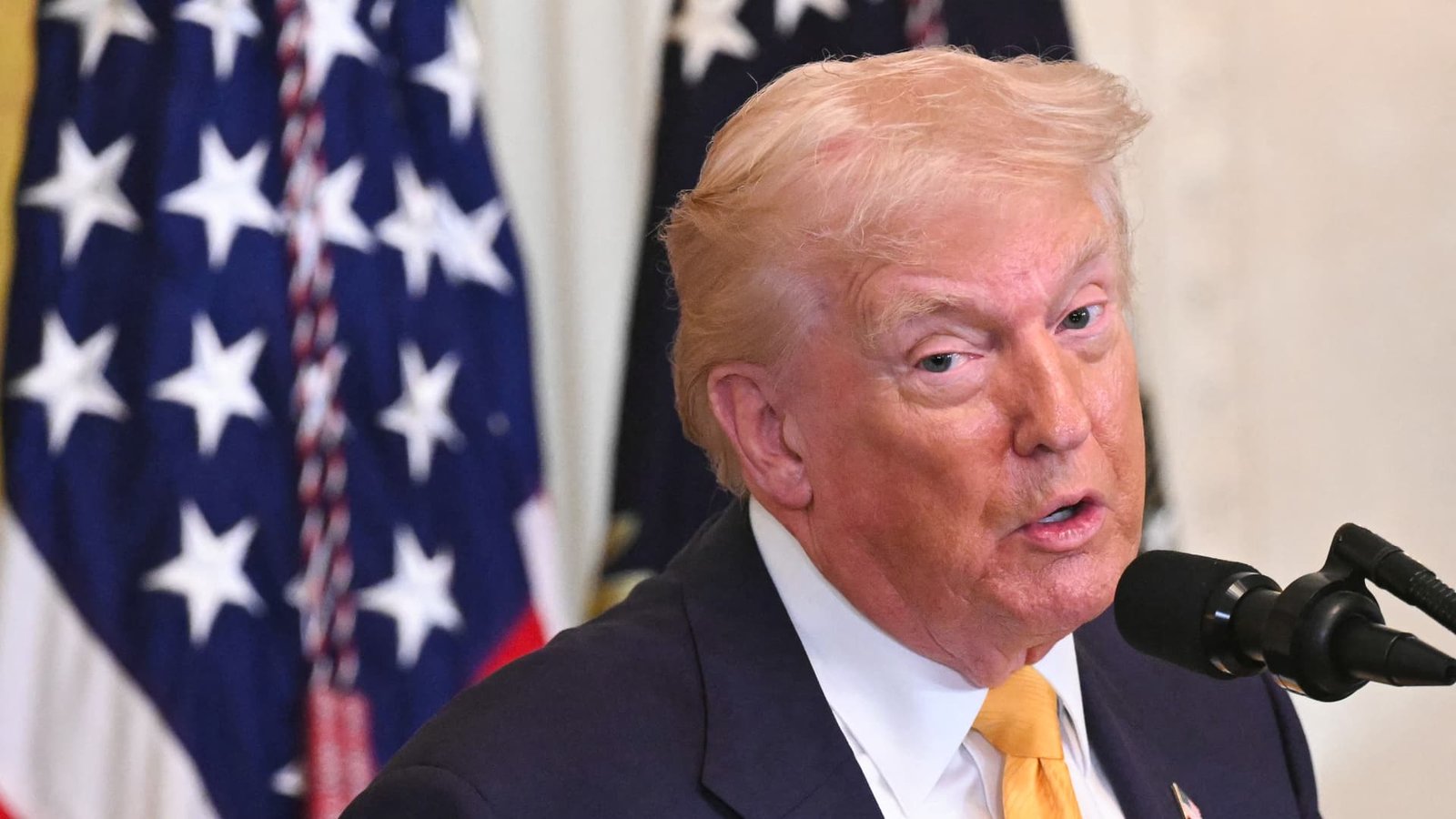 ट्रम्प यांनी ग्लायफोसेटचे आदेश दिले; महा राउंडअपचा रसायनांना विरोध