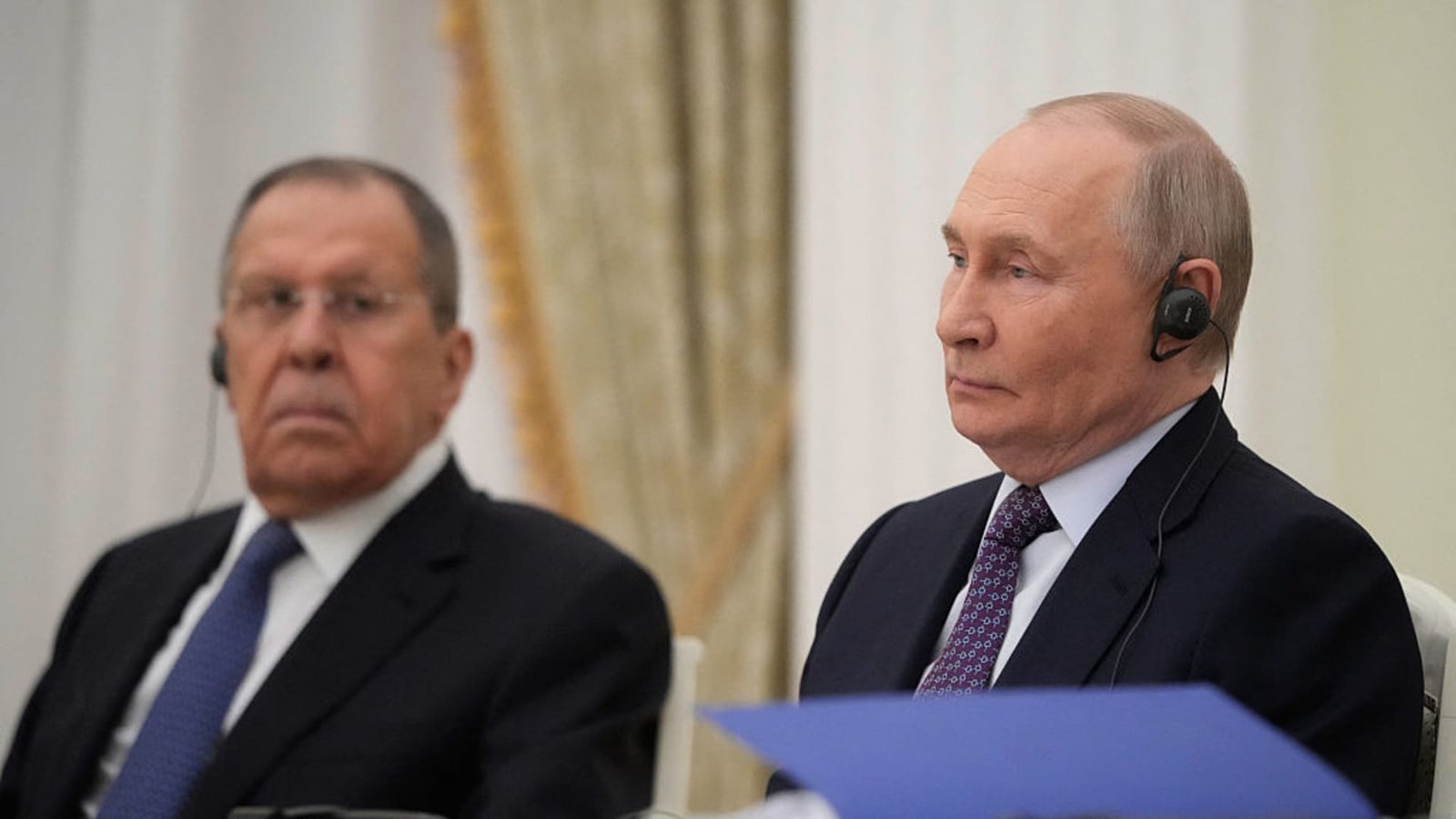 रशियाचे पुतिन म्हणतात की अमेरिकेने क्युबावरील तेल निर्बंध अस्वीकार्य आहेत