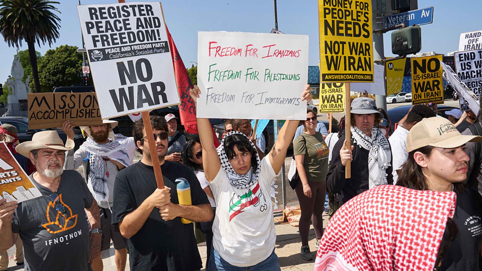 गोष्टी कुठे उभ्या राहतात, जागतिक प्रतिक्रिया – आणि पुढे काय होते