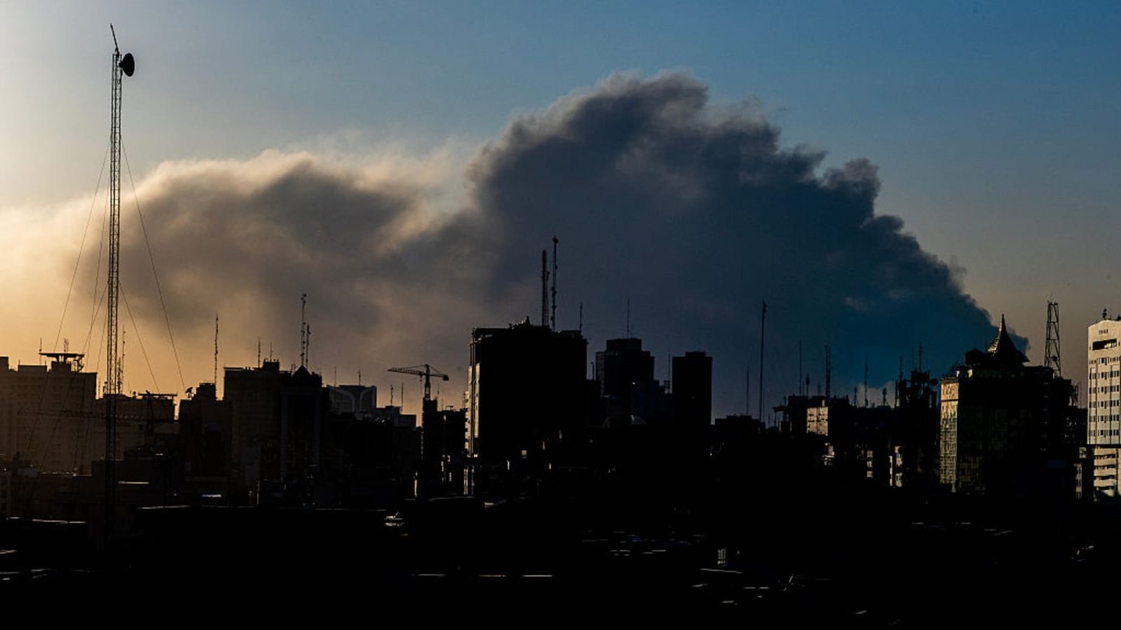 इराणचे युद्ध किती काळ चालेल? तज्ञ वादात वजन करतात