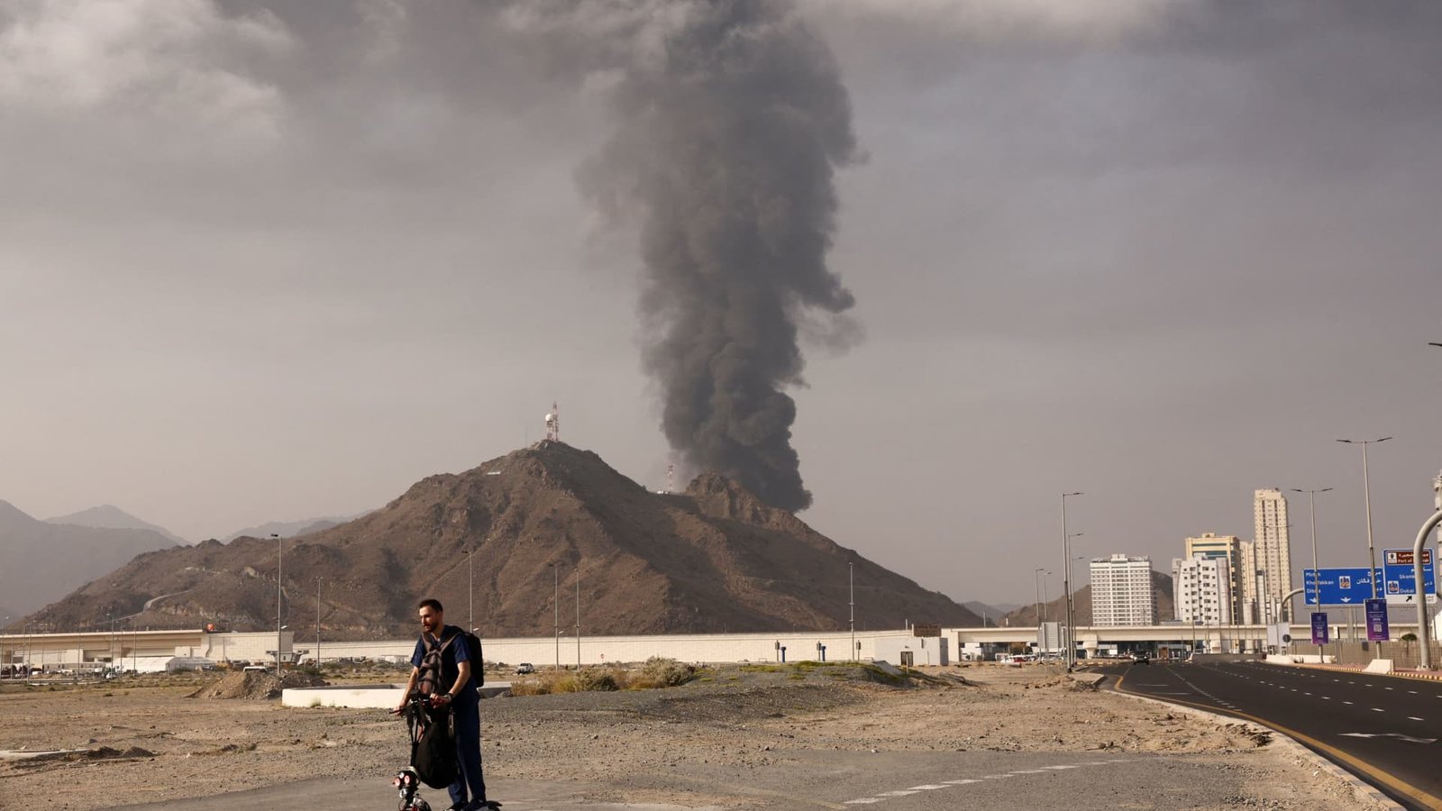 इराणविरुद्ध अमेरिकेचे युद्ध सुरू झाल्यानंतर पहिल्यांदाच तेलाच्या किमती घसरल्या