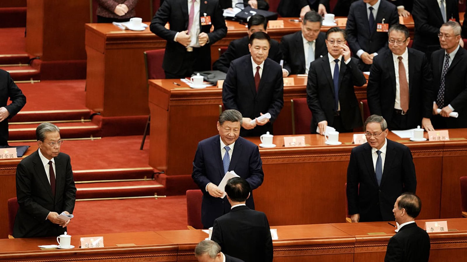 चलनवाढ आणि टॅरिफ ग्रस्त चीनने 4.5% ते 5% पर्यंत विक्रमी कमी वाढीचे लक्ष्य ठेवले