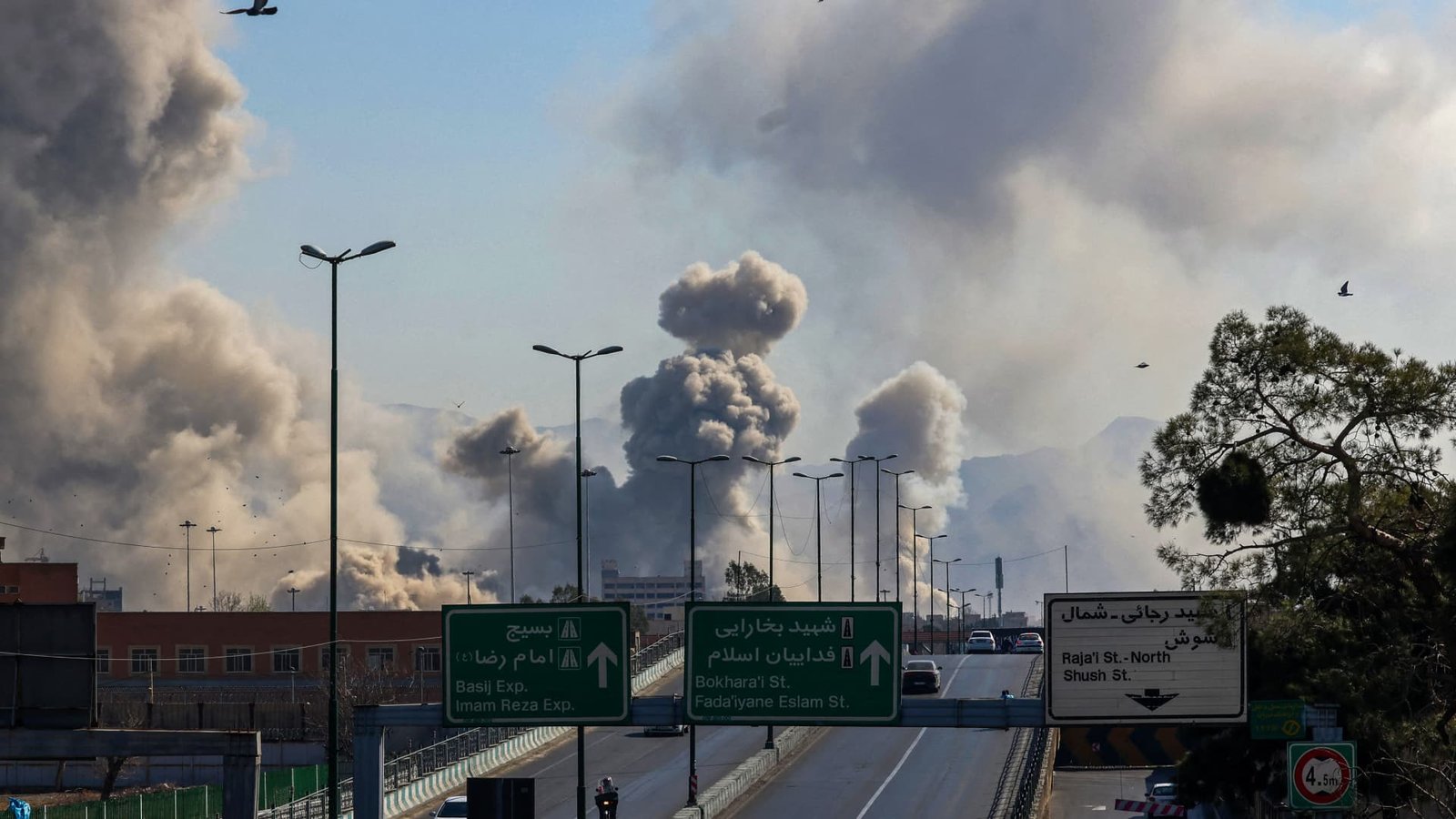 इराण संघर्ष कसा उलगडत आहे—चित्रांमध्ये