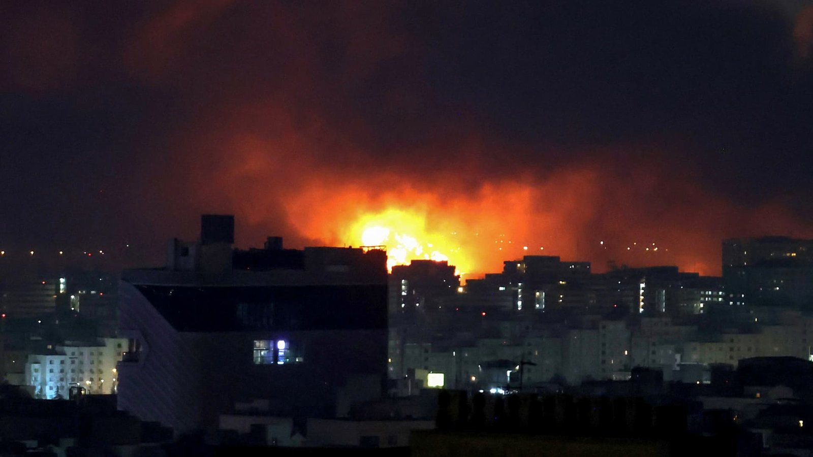 आठवडाभरापासून इराणवर अमेरिका-इस्रायलचा हल्ला सुरूच आहे