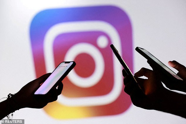 मी तुला पाहतो! NRL कोचचे Instagram बर्नर खाते उघडले