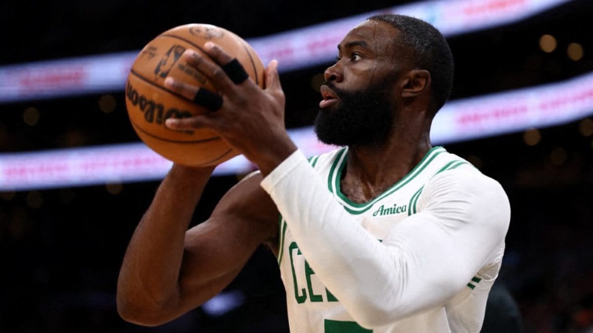 NBA कप सुरू होताच Jaylen Brown ने 76ers ची अपराजित मालिका संपवली | क्रीडा बातम्या