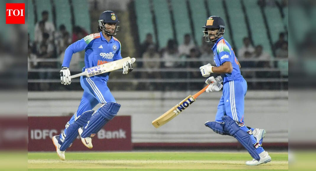 ‘तो एकदिवसीय सामन्यांमध्ये खूप प्रभावी असू शकतो’: इरफान पठाणने श्रेयस अय्यरच्या अनुपस्थितीत भारताच्या क्रमांक 4 साठी धाडसी आवाहन केले | क्रिकेट बातम्या