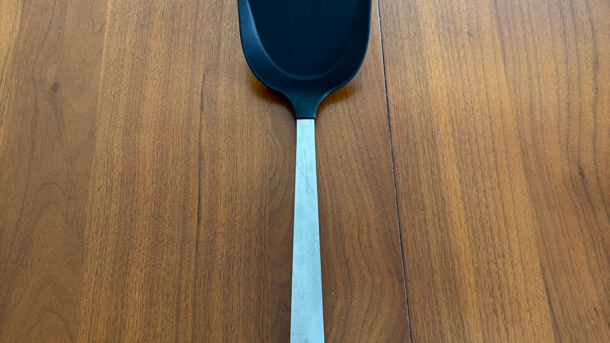 तुमच्या स्वयंपाकघरातील 4 वस्तू ज्या तुमच्या अन्नामध्ये मायक्रोप्लास्टिक्स टाकू शकतात