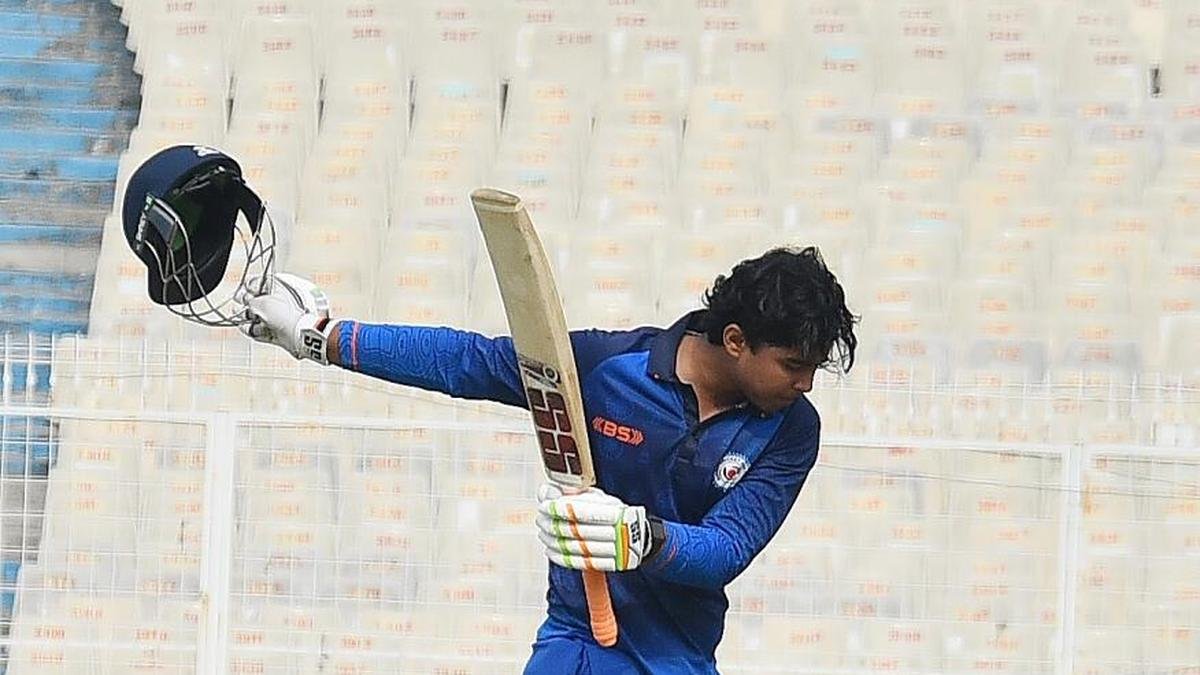 SMAT 2025-26, गट B: सूर्यवंशी यांनी टनेजची व्यर्थ नोंद केली; हैदराबादने उत्तर प्रदेशला मागे ढकलले