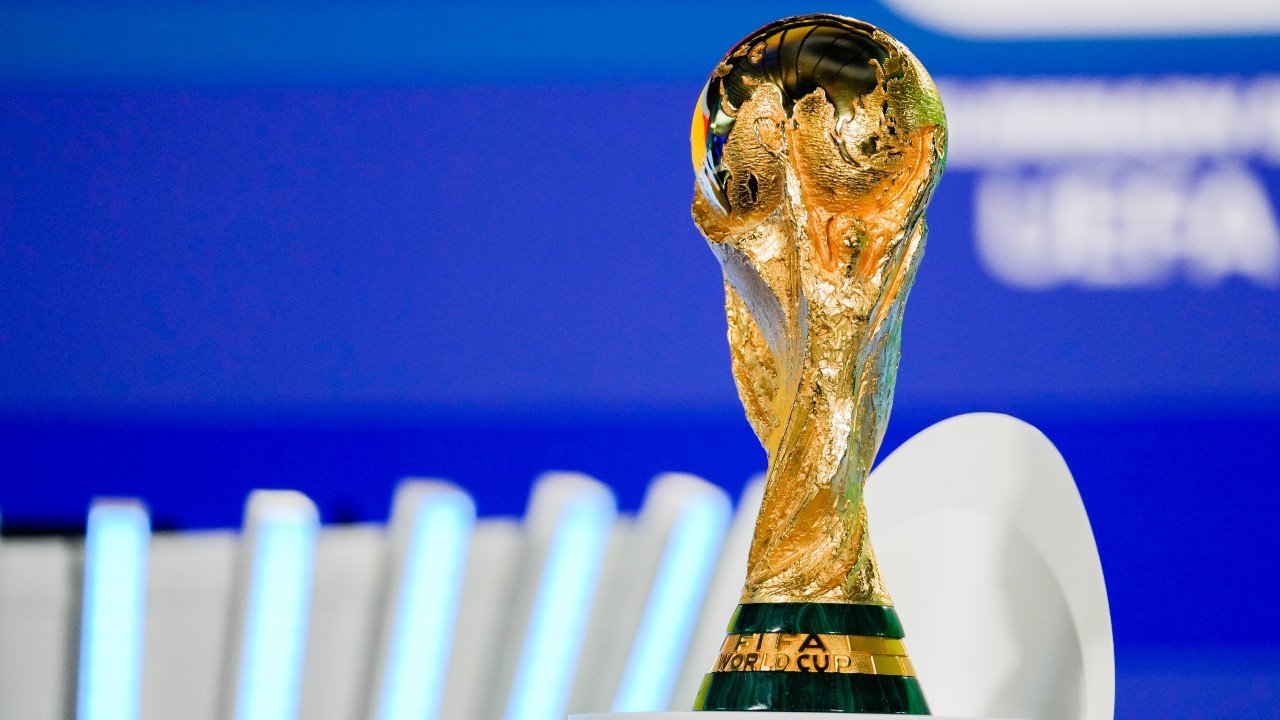 1764766546_FIFA-World-Cup-trophy.jpg