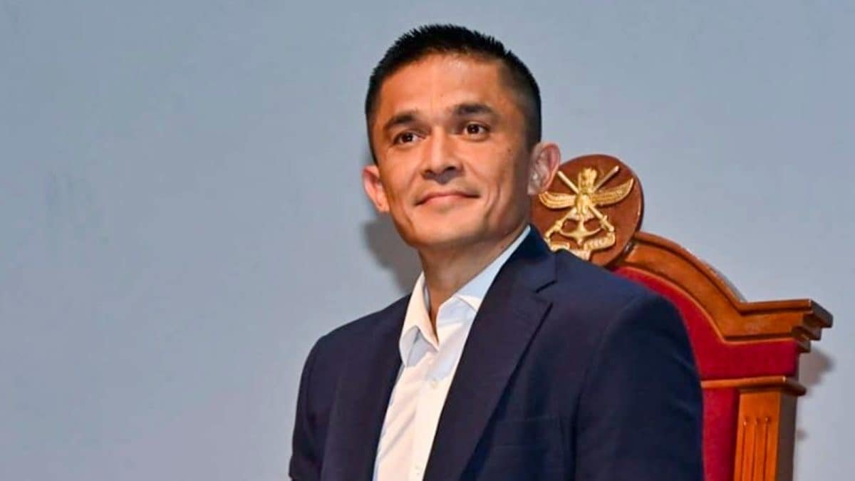 GOAT दौऱ्यात सुनील छेत्रीने लिओनेल मेस्सीला भेटण्यास नकार दिला; येथे का फुटबॉल बातम्या