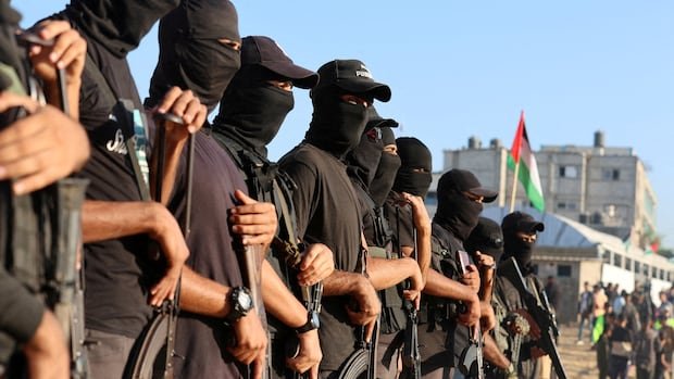 गाझा युद्धविराम थांबला आहे कारण दोन्ही बाजूंनी त्यांचे पाय खेचले आहेत आणि काही देश मदत करण्यास तयार आहेत.