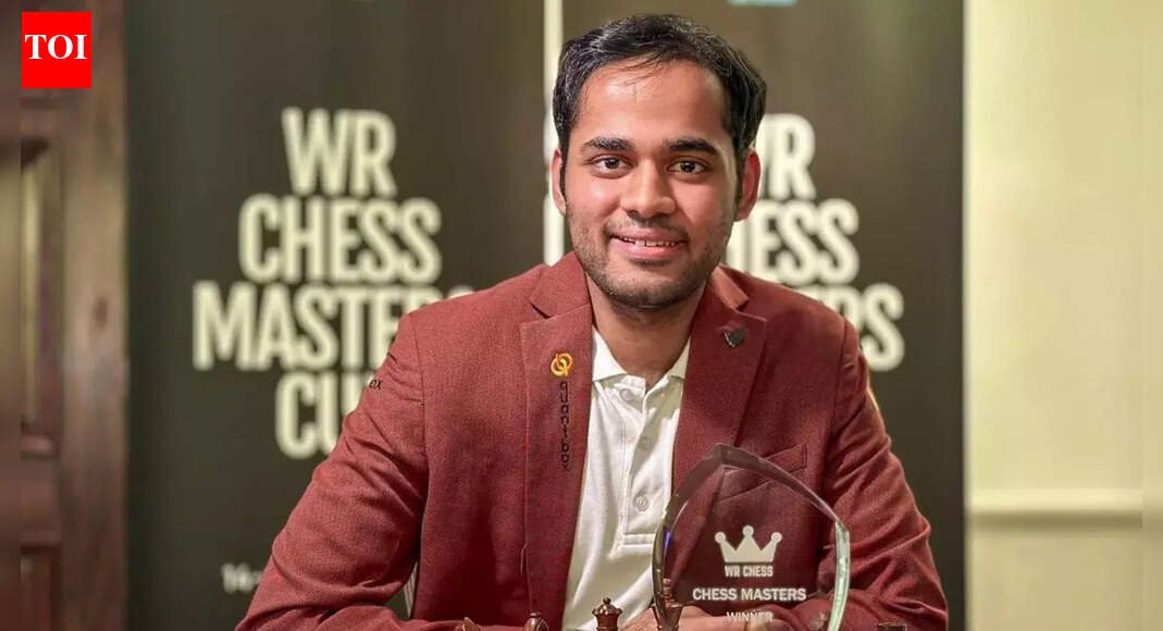 भारताचा इतिहास! विश्वनाथन आनंद यांच्यानंतर वर्ल्ड रॅपिड अँड ब्लिट्झमध्ये व्यासपीठावर पोहोचणारा अर्जुन एरिगाईसी हा पहिलाच खेळाडू | बुद्धिबळ बातम्या