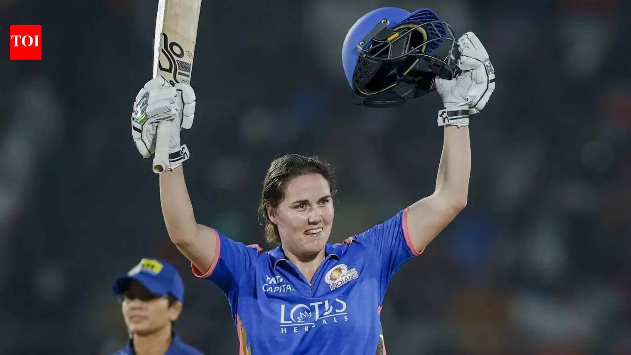 WPL इतिहासातील Nat Sciver-Brunt च्या पहिल्या शतकाने MI चा RCB विरुद्ध 15 धावांनी विजय मिळवला | क्रिकेट बातम्या