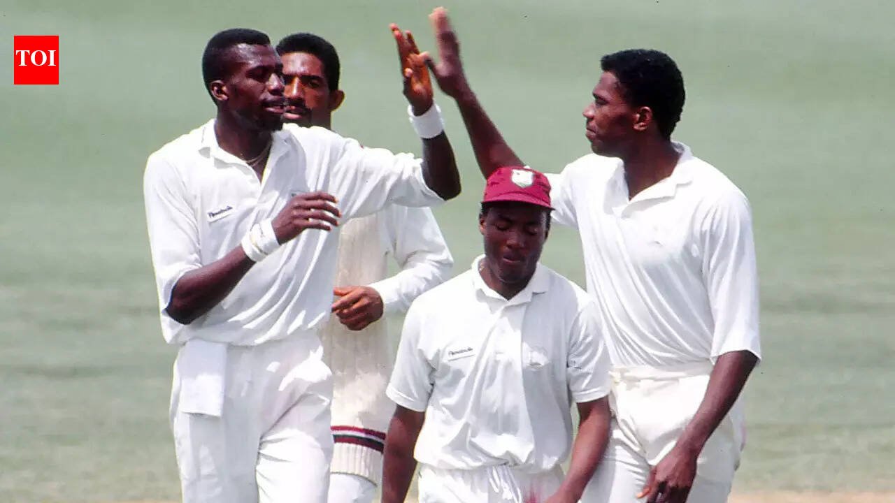 चाकूच्या काठावरचा इतिहास: क्रिकेट जगताला धक्का देणारी एक धावांची कसोटी | क्रिकेट बातम्या