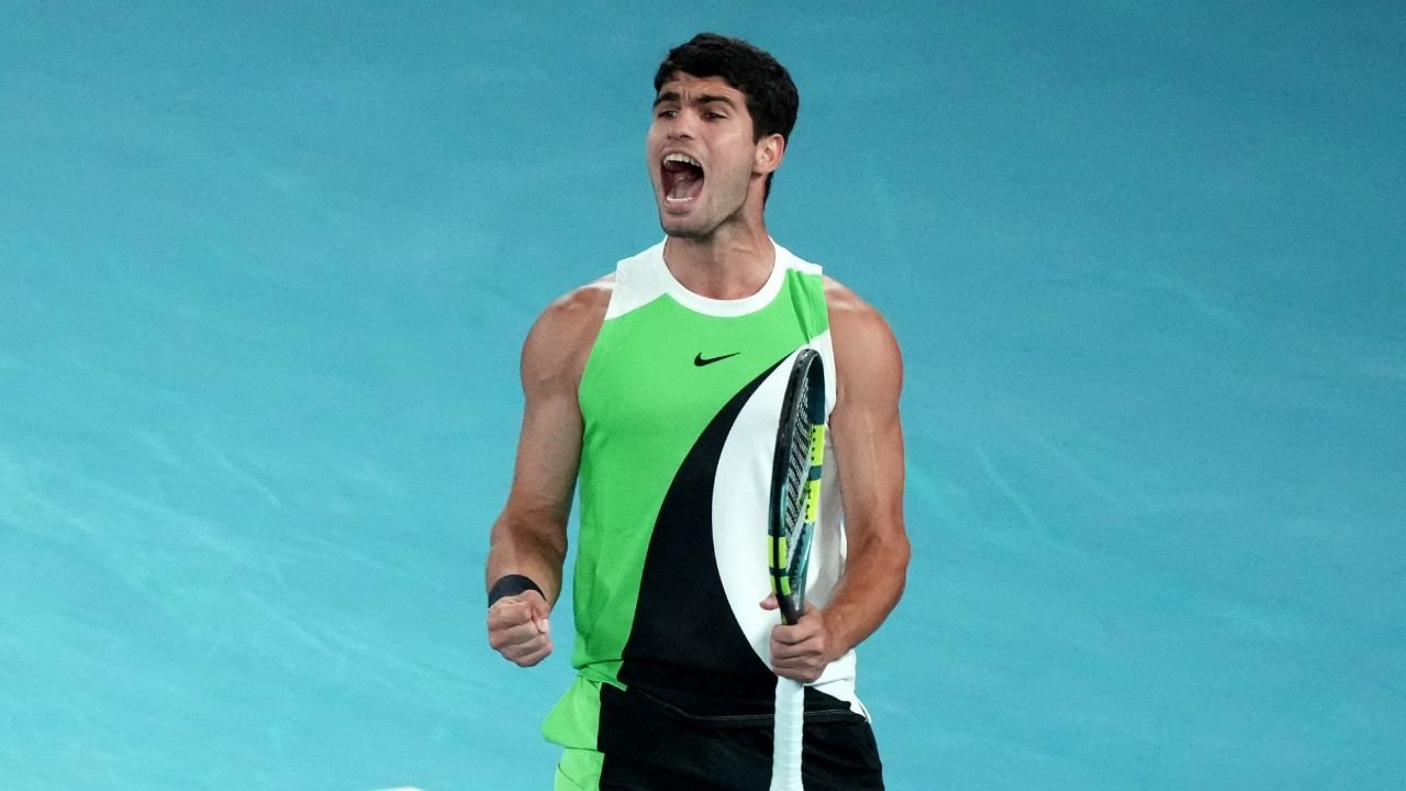 अल्काराझने ऑस्ट्रेलियन ओपनमध्ये जोकोविचला हरवून त्याची ग्रँडस्लॅम कारकीर्द पूर्ण केली