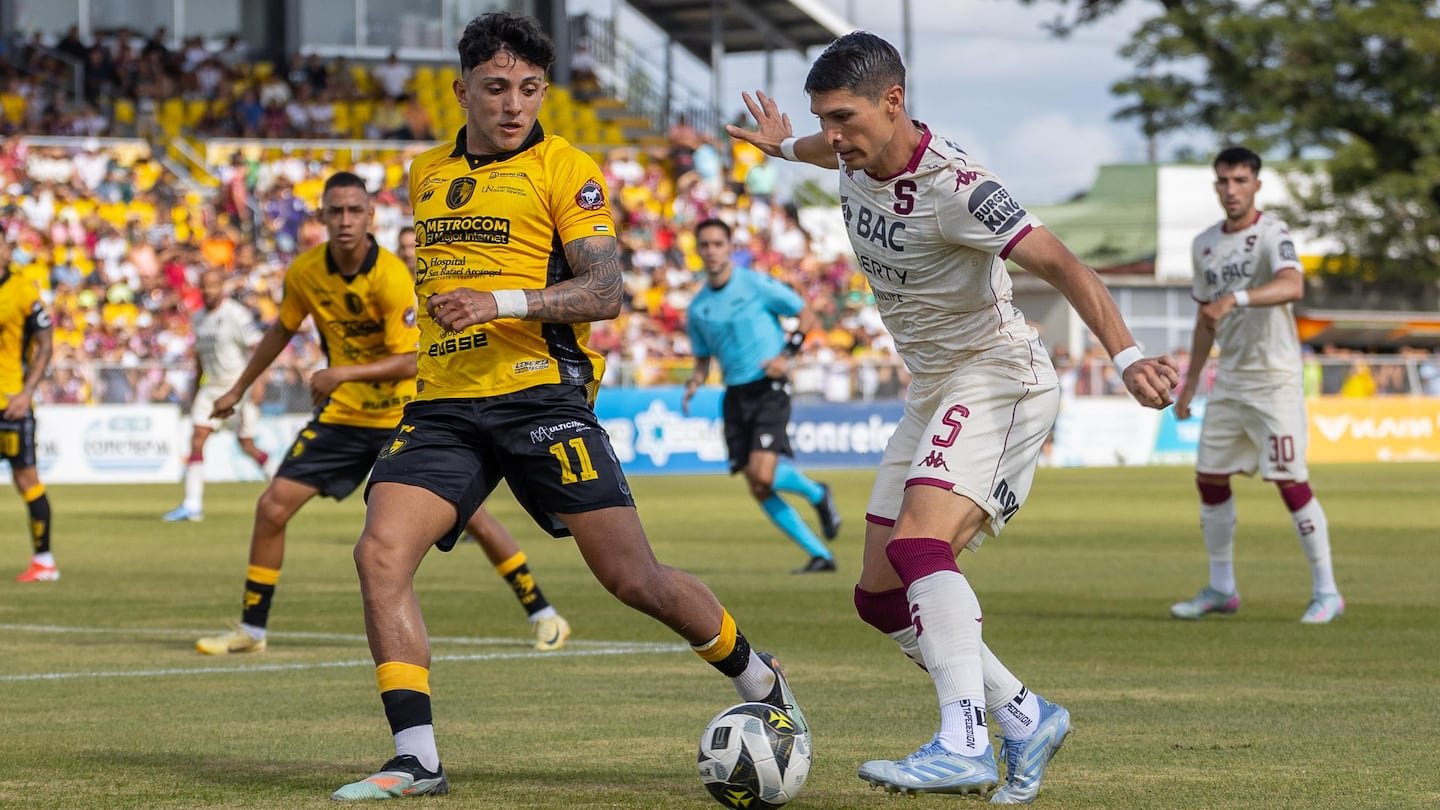 म्युनिसिपलने लायबेरियाचा सामना करण्यापूर्वी काही तासांपूर्वी सप्रिसाचा मोठा पराभव झाला