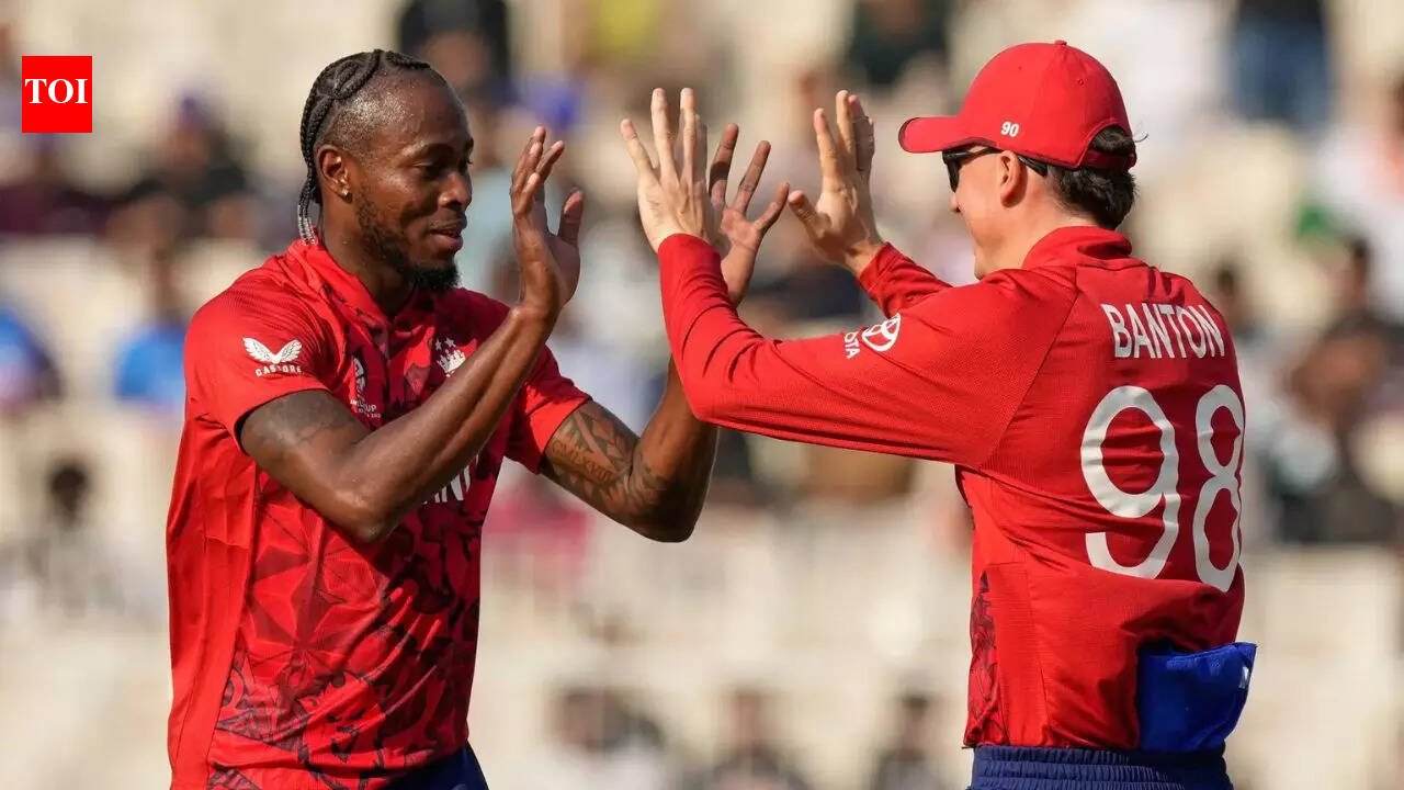 इंग्लंड 0.2 षटकात 5/0 | इंग्लंड विरुद्ध इटली थेट स्कोअर, T20 विश्वचषक 2026: इंग्लंडने नाणेफेक जिंकून इटलीविरुद्ध कोलकाता येथे फलंदाजी करण्याचा निर्णय घेतला