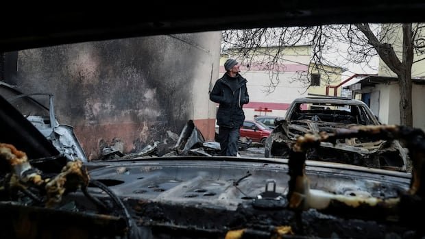 अमेरिकेसोबतच्या त्रिपक्षीय चर्चेपूर्वी रशिया, युक्रेनमध्ये दुखापतीची देवाणघेवाण