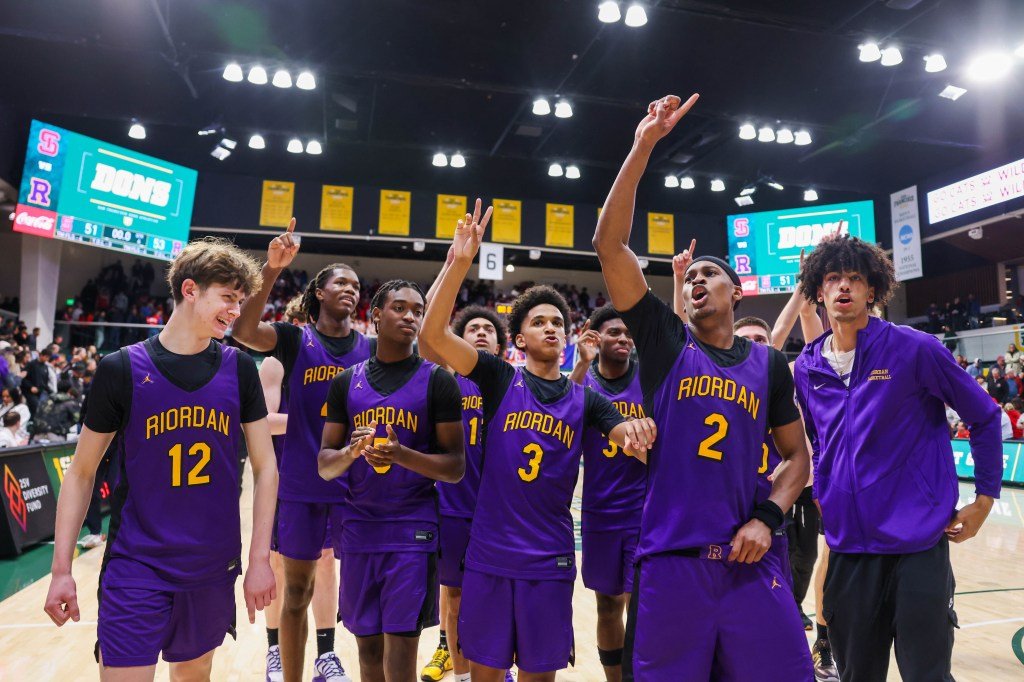 रिओर्डनने डबल ओटी थ्रिलरमध्ये सेंट इग्नेशियसचा पराभव करून WCAL विजेतेपद पटकावले