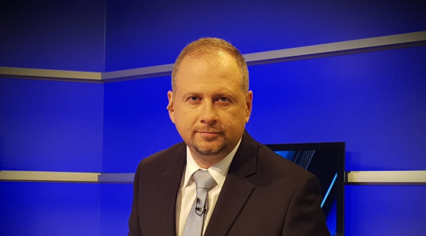 Telenoticius च्या नवीन दिग्दर्शकाने काही दिवसांपूर्वी असे काहीतरी केले जे अलिकडच्या वर्षांत स्वत: Ignacio Santos देखील करू शकले नाही.