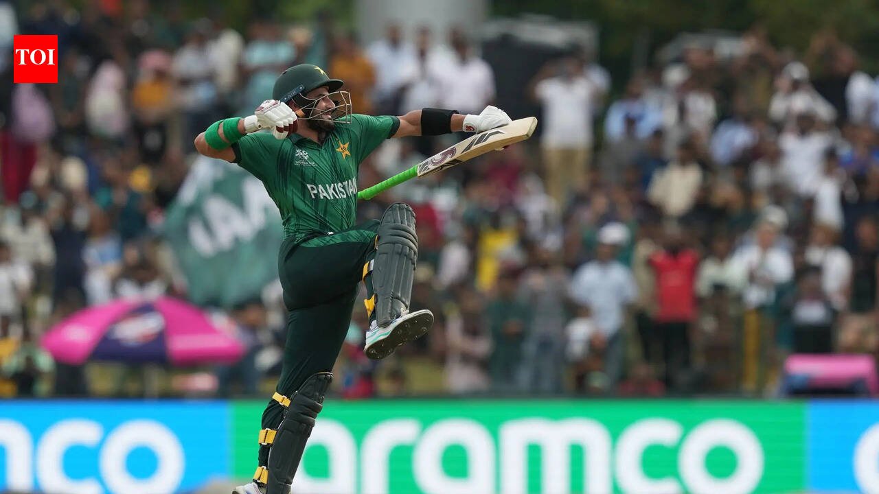 ‘एक घेऊ?’ अविश्वसनीय’: इरफान पठाणची टन असूनही साहिबजादा फरहानच्या दृष्टिकोनावर टीका | क्रिकेट बातम्या