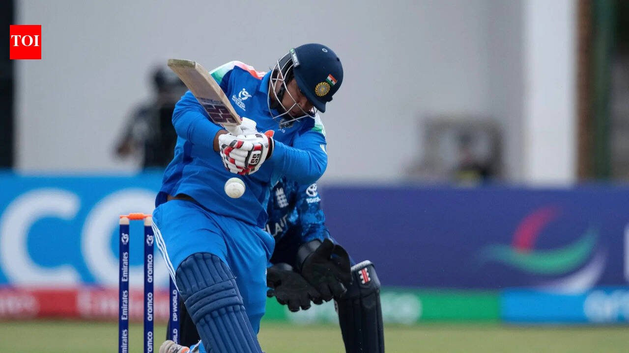 ‘वैभव सूर्यवंशी सारखे खेळा’: भारताच्या सुपर 8 मध्ये प्रवेश करताना आर अश्विनचा धाडसी दृष्टिकोन | क्रिकेट बातम्या