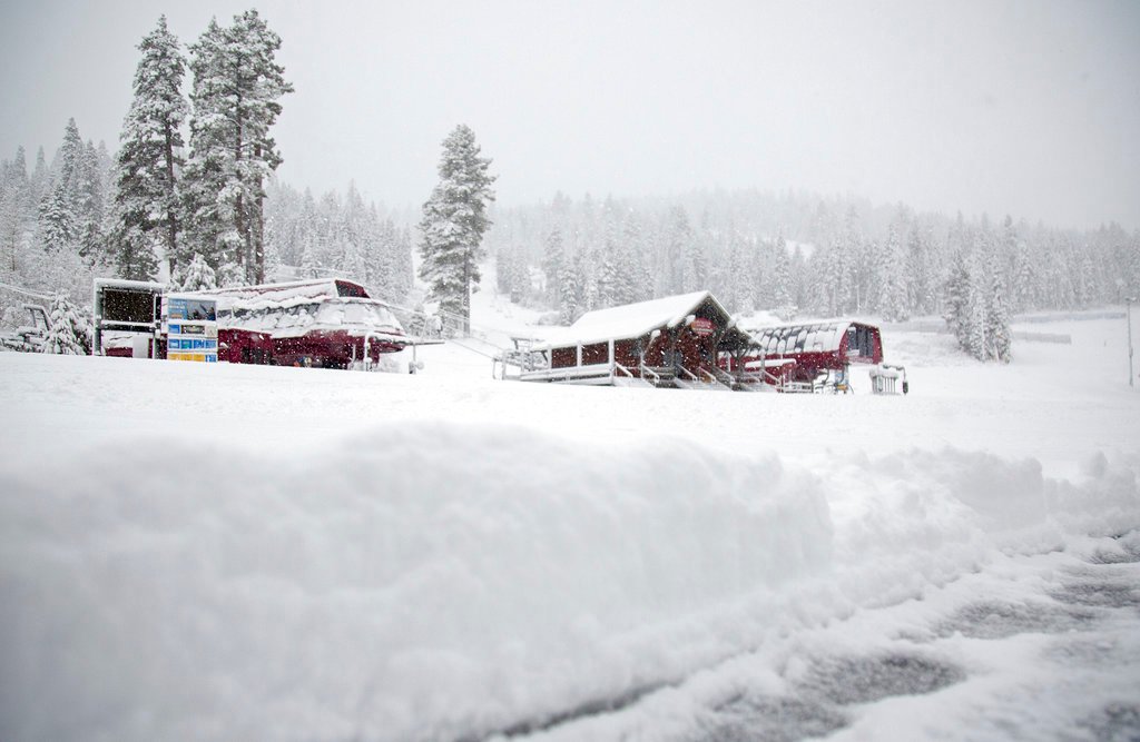 ऑफ ड्यूटी नॉर्थस्टार कर्मचारी स्कीइंग करताना मृतावस्थेत आढळला